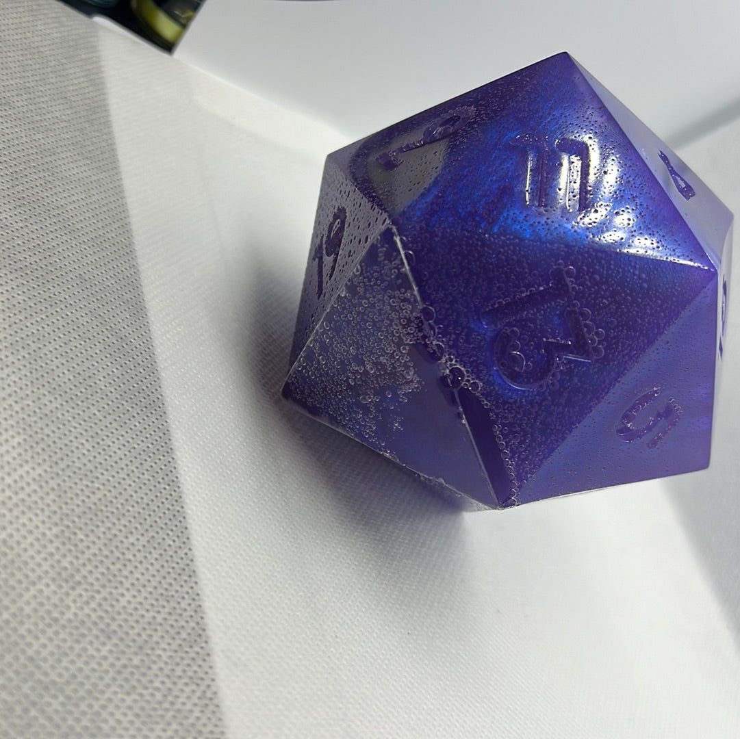 Large d20